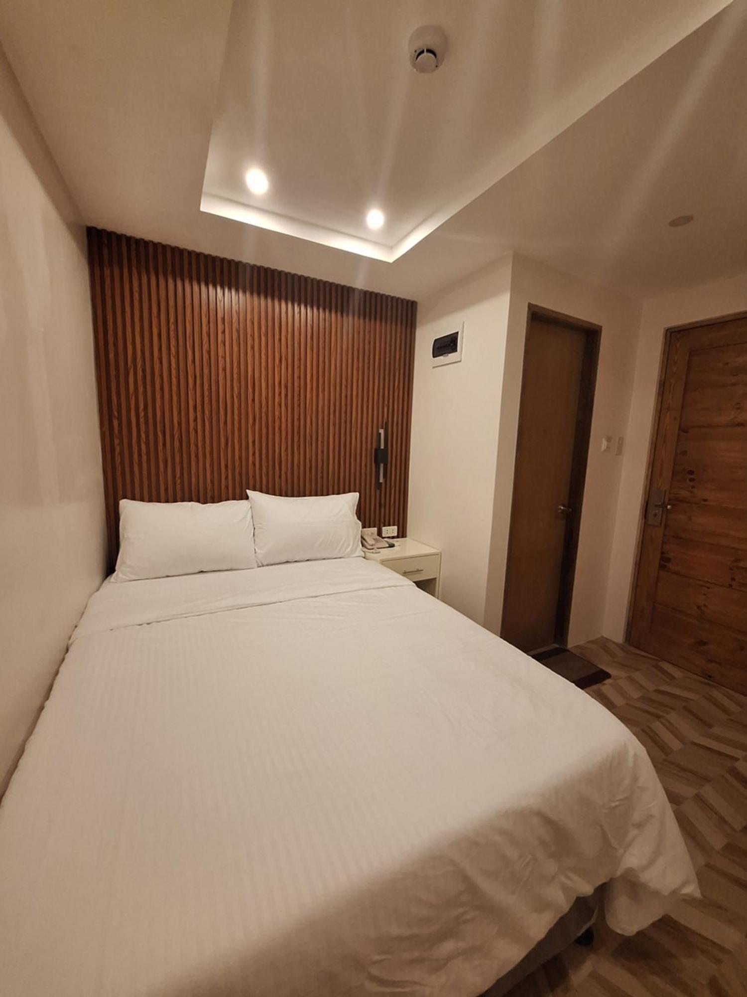 Casa Ison Hotel Sablayan Eksteriør billede